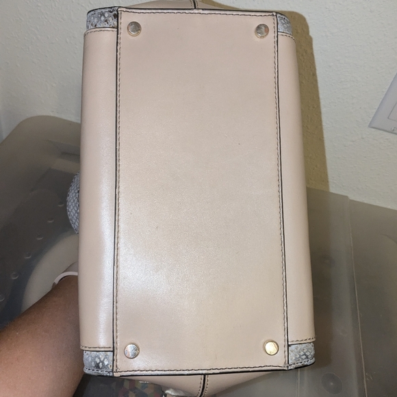 Kate Spade light pink snake purse - Picture 5 of 6